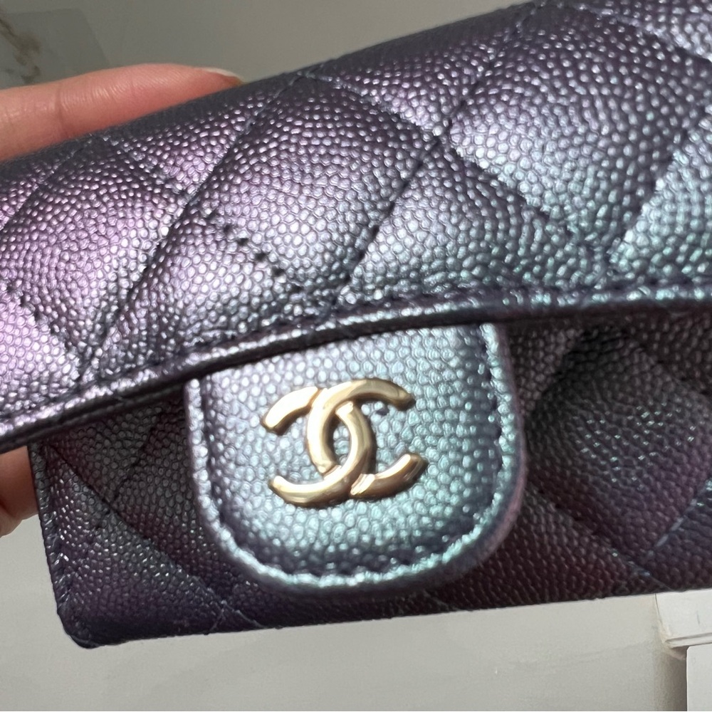Chanel Iridescent Purple Light Gold Hardware Classic Flap Card Holder - Picture 10 of 12